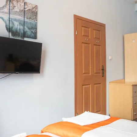 Hostel Krośnieńska 12-2