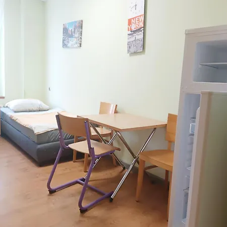 Hostel Krośnieńska 12-3